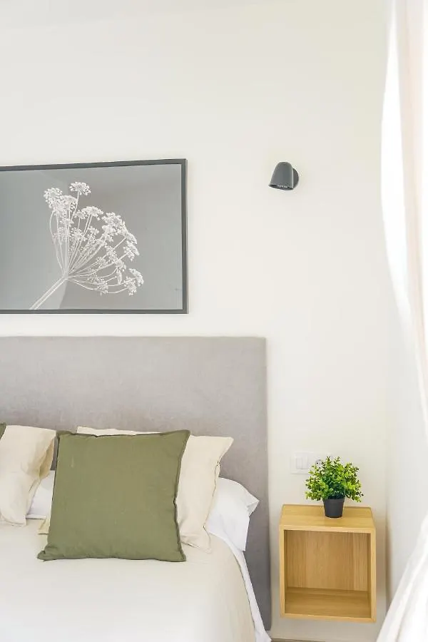 Apartment Moott Homes Suites Casa De Los Leones Apto 2 Almeria